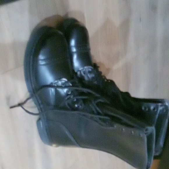 Leather Authentic Military Jump Boot - Picture 2 of 8